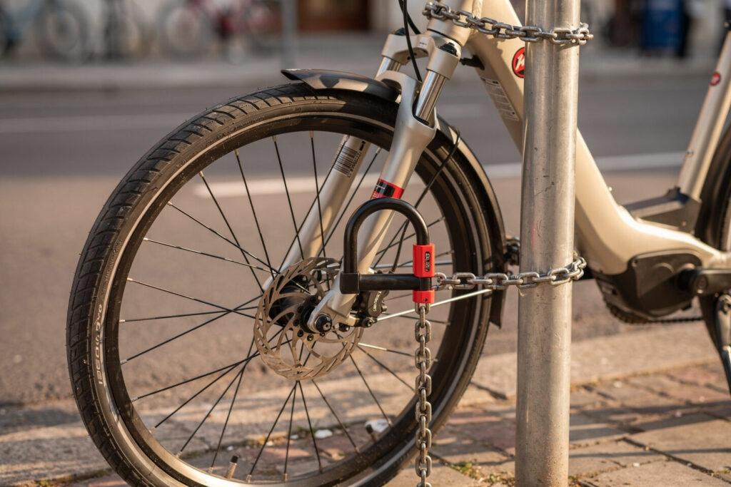 Diebstahlschutz und Prävention: So schützen Sie Ihr Fahrrad – Waldenburger Versicherung AG